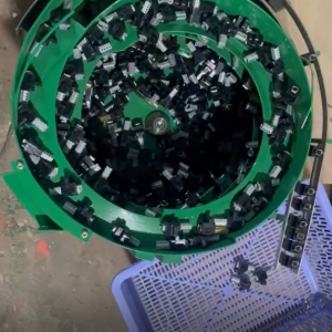 Phễu rung cấp 4 loại sản phẩm