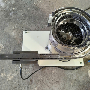 Phễu rung cấp liệu tự động